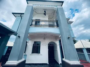 4 Bedroom Duplex