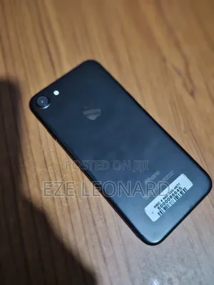 Apple iPhone 7 32 GB Black