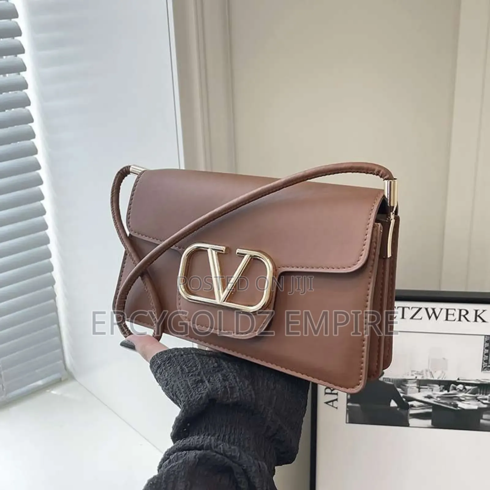 Size Midi Bag