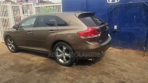Toyota Venza 2010 Brown