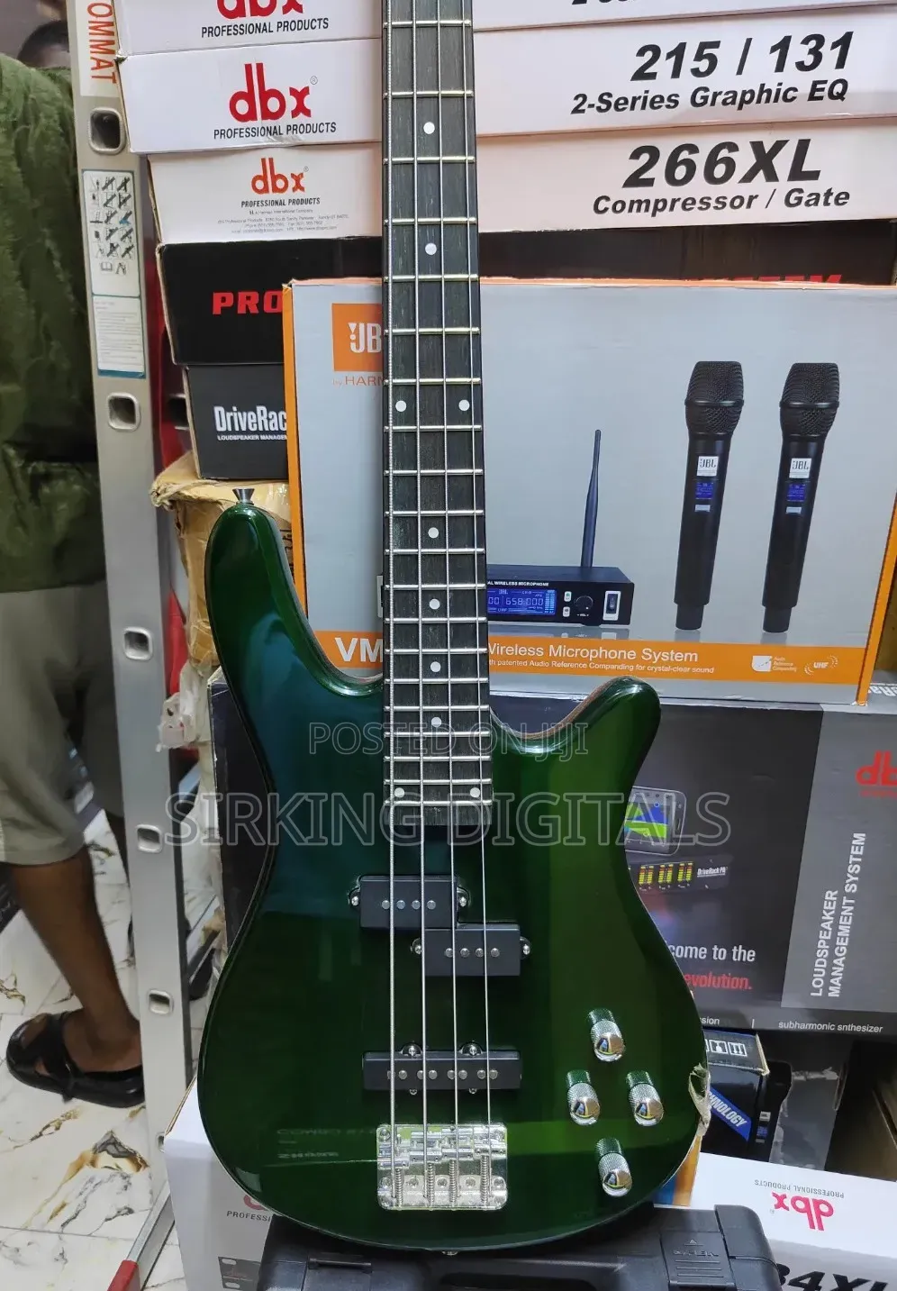 Bass Guitar 4 Strings Massive Sound
