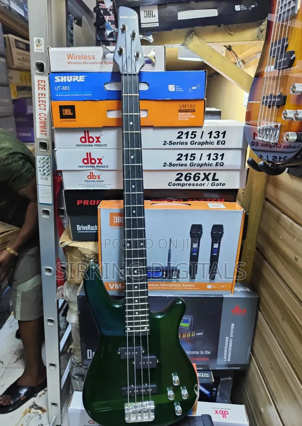 Bass Guitar 4 Strings Massive Sound