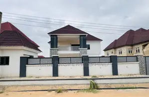 5bdrm Duplex in Idu Industrial for sale