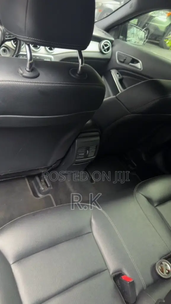 Mercedes-Benz GLA 250 2017 Black