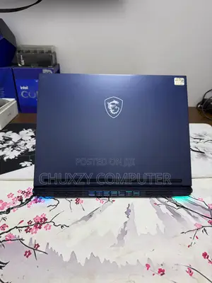 Laptop MSI Stealth 14 Studio A13VF 32GB Intel Core i7 SSD 1T