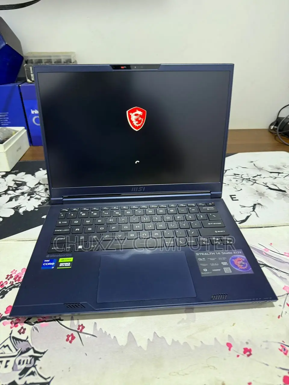 Laptop MSI Stealth 14 Studio A13VF 32GB Intel Core i7 SSD 1T