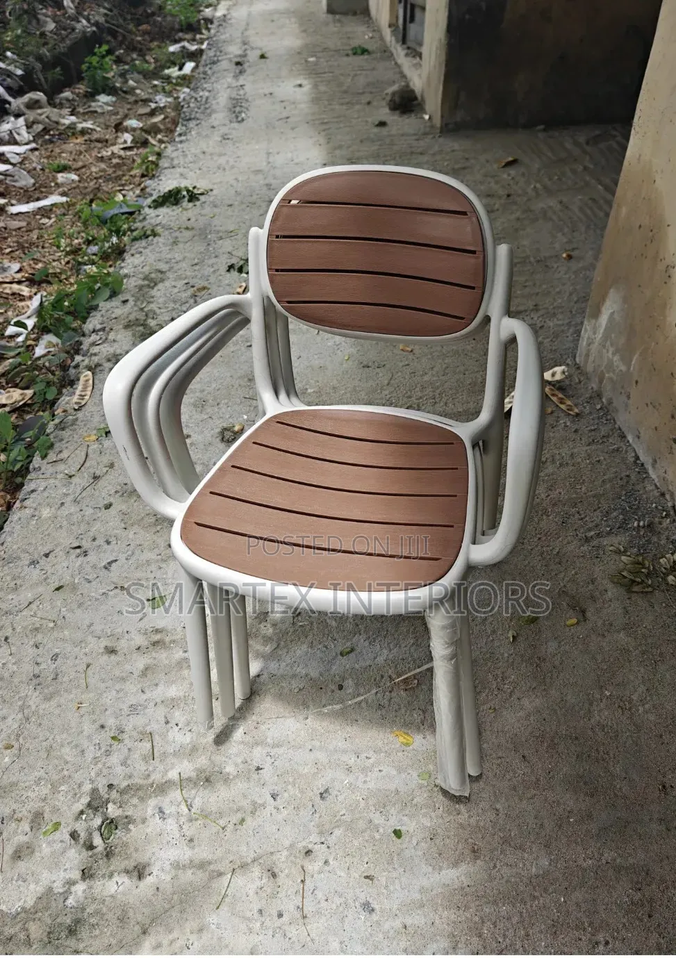 Strong Quality Plastic Arm Chair