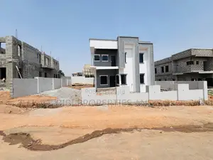 5bdrm Duplex in Karsana for sale