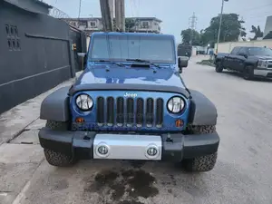 Jeep Wrangler Sahara 2010 Blue
