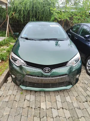 Toyota Corolla LE Premium 4dr Sedan (1.8L 4cyl CVT) 2015 Green