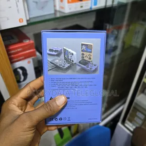 R36s Handheld Retro Game Console