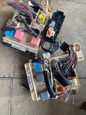 Fuse Box Es 350 207 to 2011