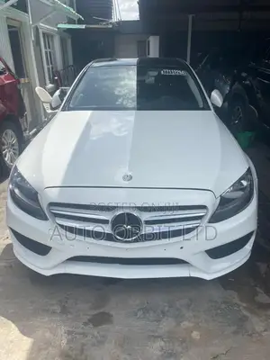 Mercedes-Benz C300 2016 White