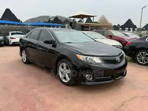 Toyota Camry SE 4dr Sedan (3.5L 6cyl 6A) 2014 Black