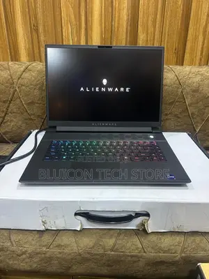 Laptop Alienware M16 R1 16GB Intel Core i9 SSD 1T