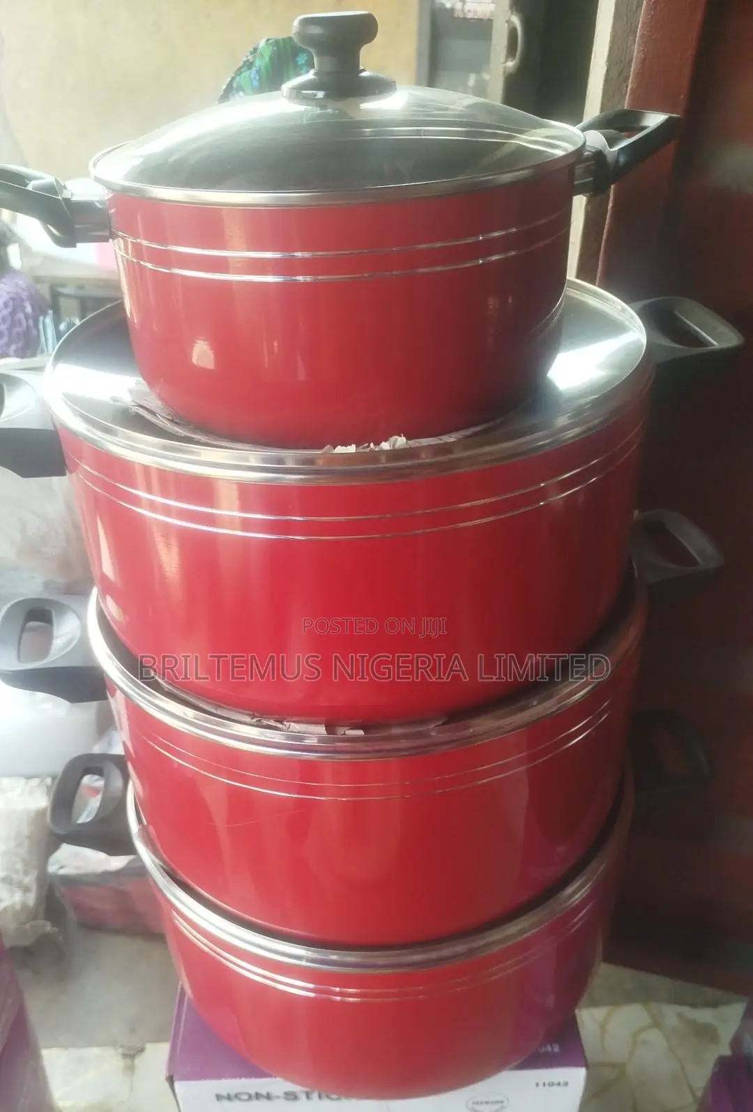Non Stick Cooking Pot