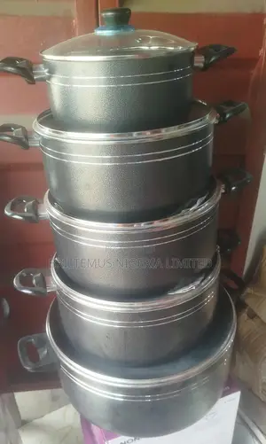 Non Stick Cooking Pot