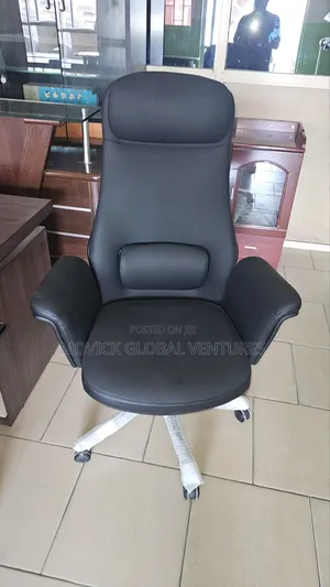 Coal Black Boss Ergonomic Chair