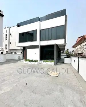 5bdrm Duplex in Lekki for sale