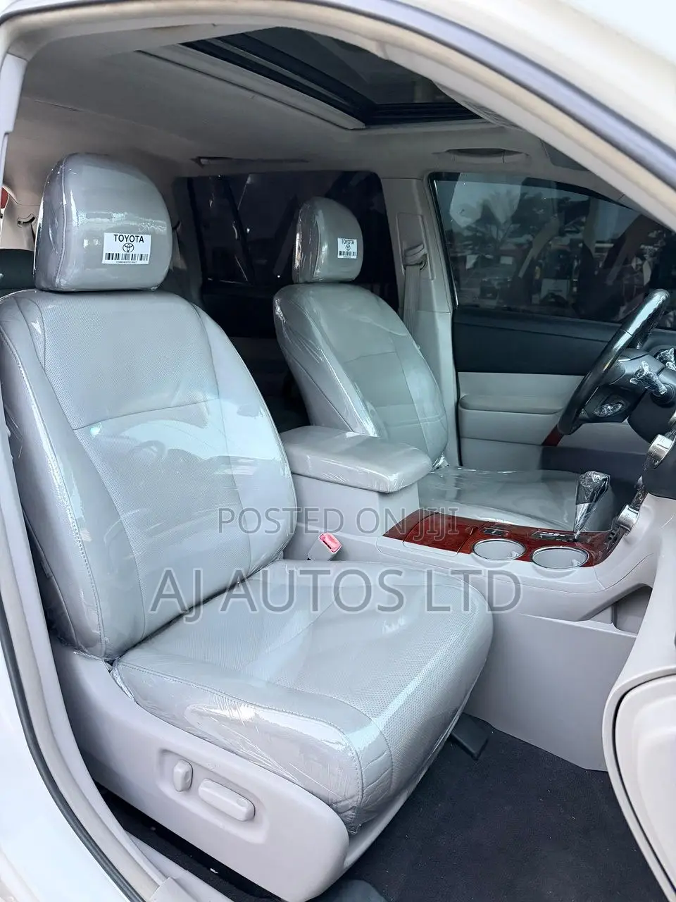 Toyota Highlander Limited 2012 White