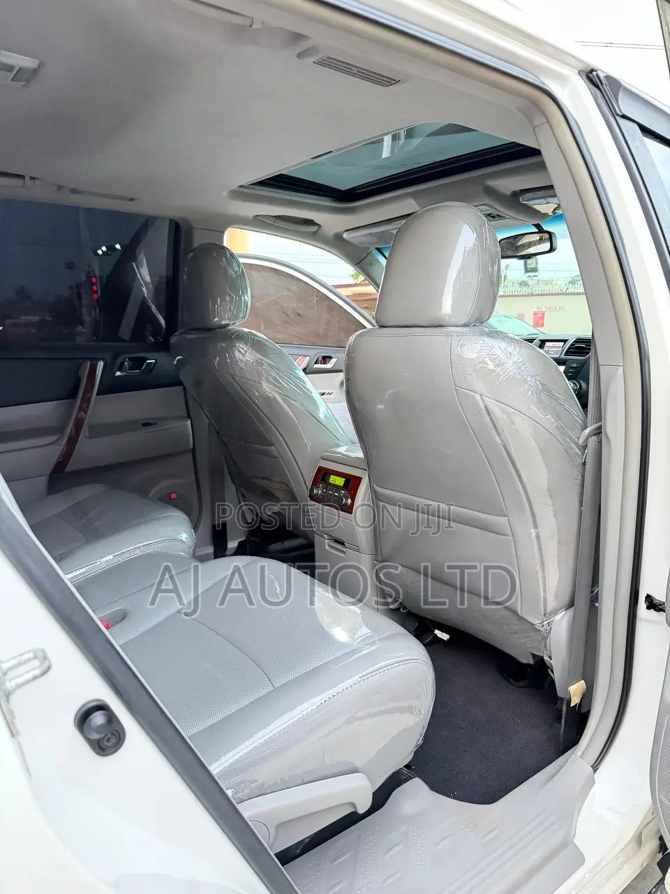 Toyota Highlander Limited 2012 White