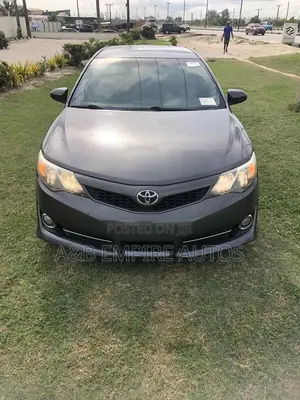 Toyota Camry 2014 Gray