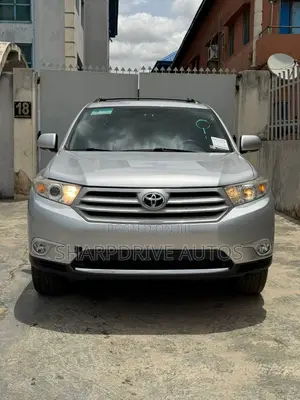 Toyota Highlander Limited 2011 Silver