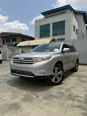 Toyota Highlander Limited 2011 Silver