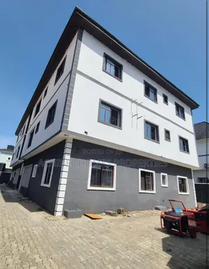 Mini Flat in Osapa London, Jakande for rent
