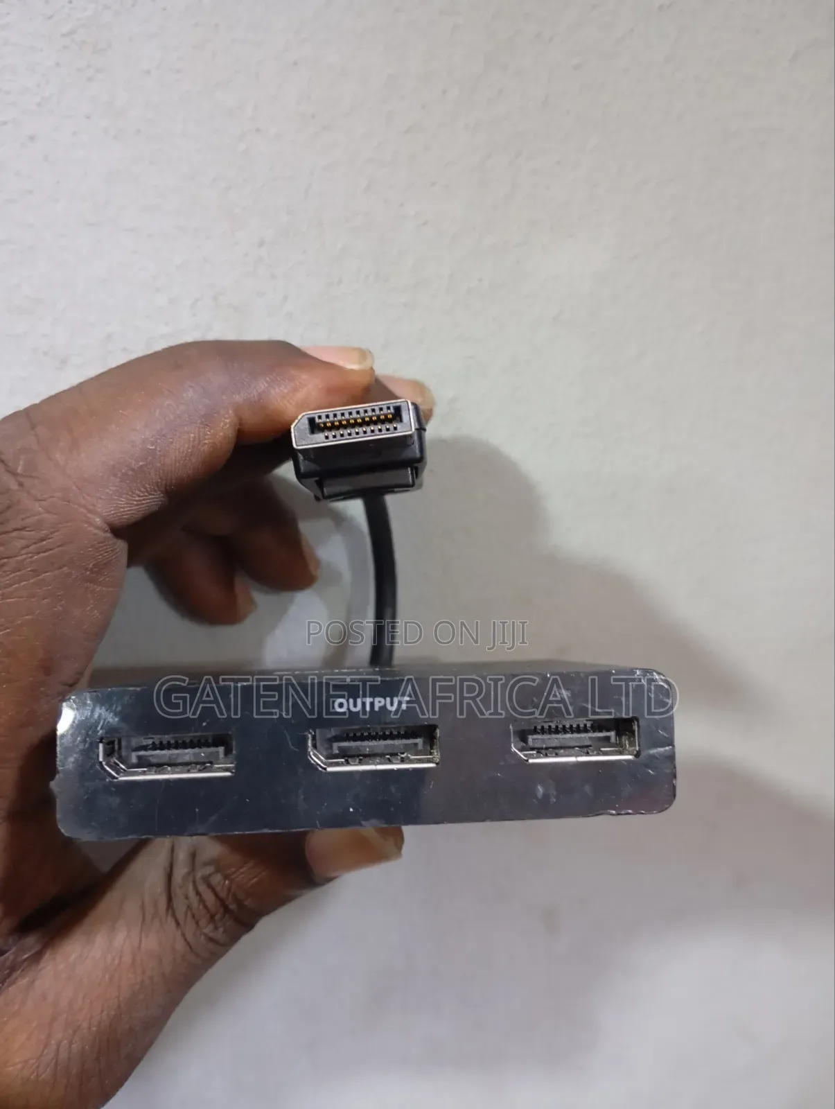 Startech Displayport to Multi Monitor Adapter Displayport Dock