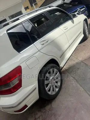 Mercedes-Benz GLK-Class 350 4MATIC 2010 White