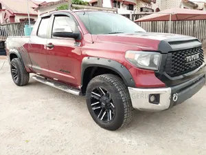 Toyota Tundra CrewMax 2010 Red