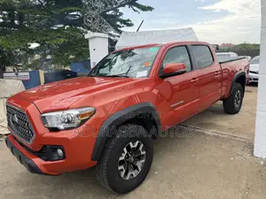 Toyota Tacoma TRD Off Road 2018 Orange