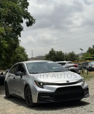 Toyota Corolla SE 2022 Silver