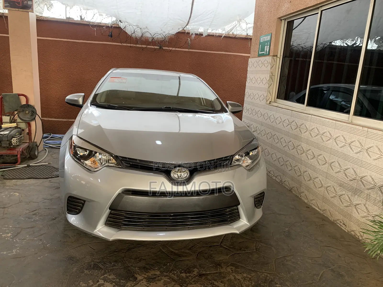 Toyota Corolla 2015 Silver
