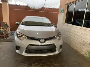 Toyota Corolla 2015 Silver