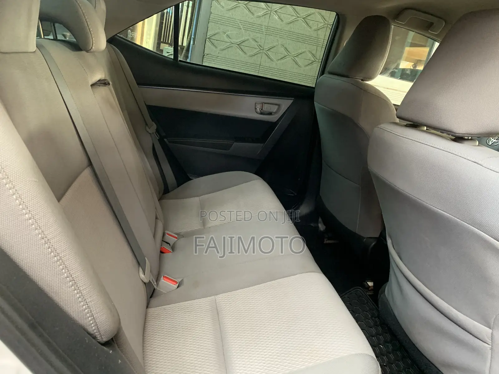 Toyota Corolla 2015 Silver