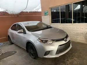 Toyota Corolla 2015 Silver