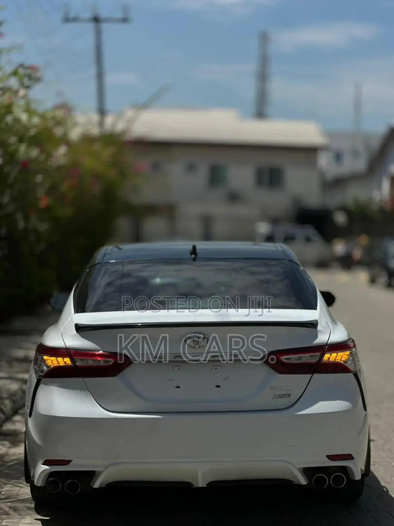 Toyota Camry XSE 2021 White