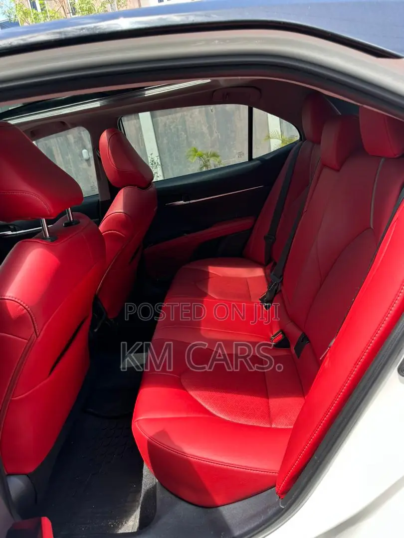 Toyota Camry XSE 2021 White