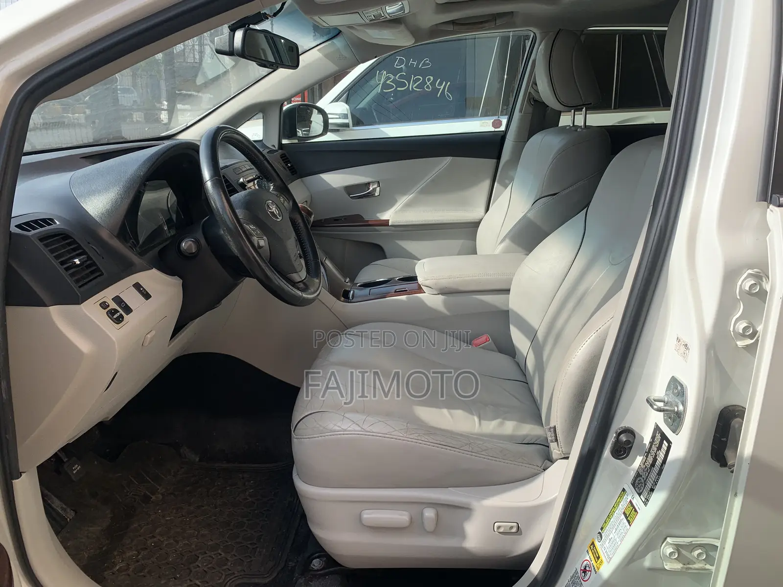 Toyota Venza AWD 2011 White