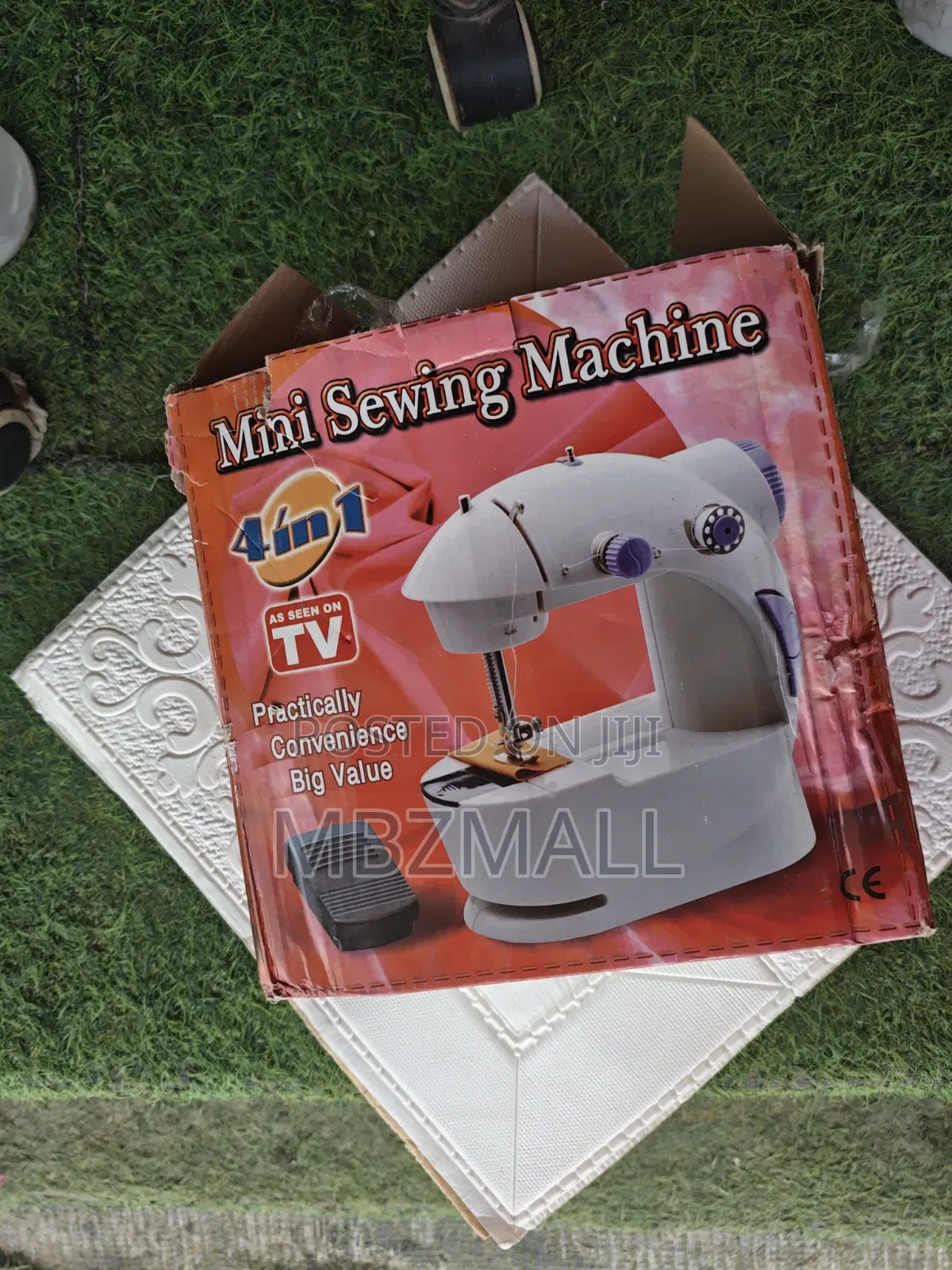 Mini Sewing Machine