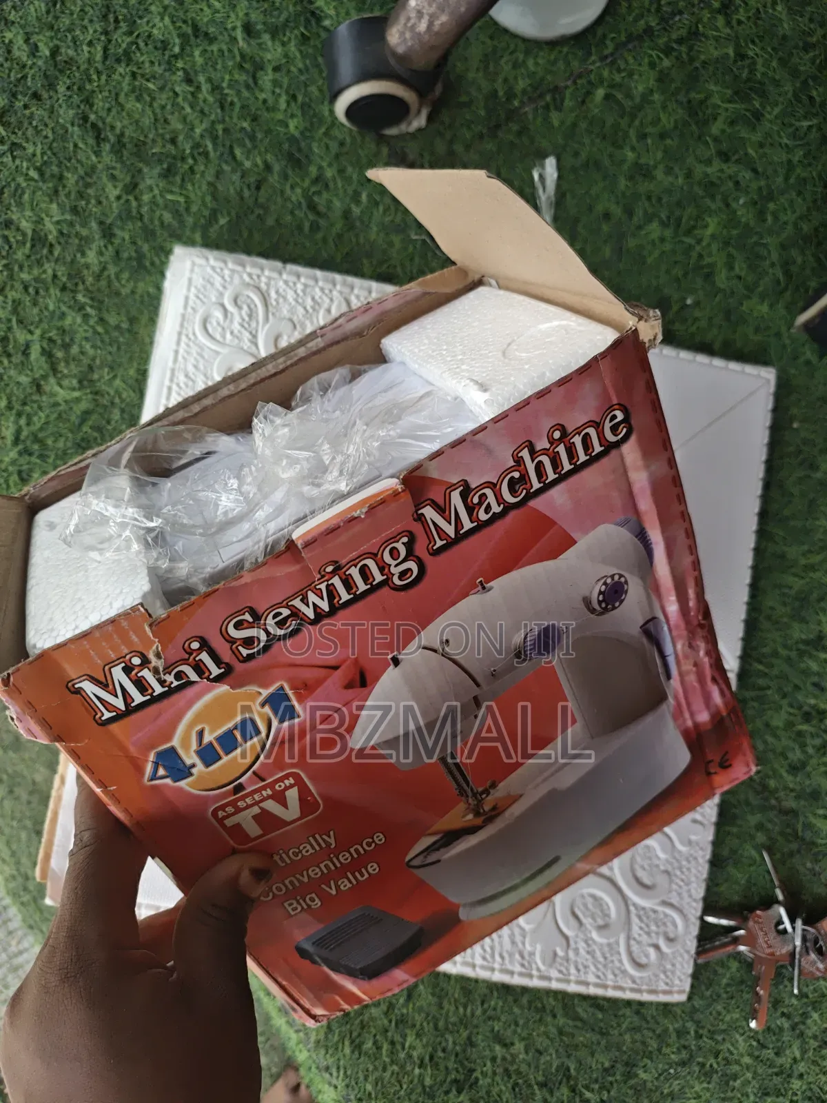 Mini Sewing Machine