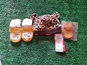 Baby Cap, Socks Shoe and Mittens