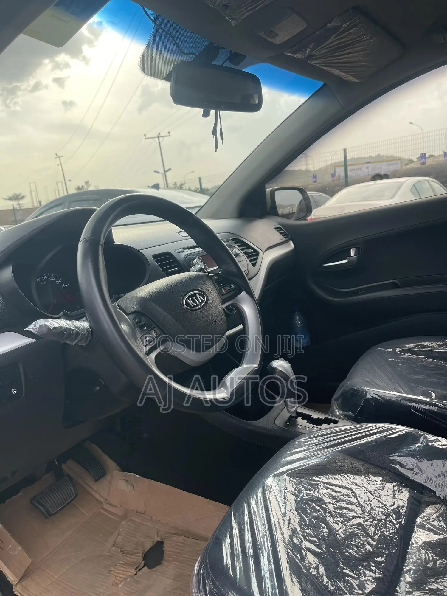 Kia Morning 2012 Beige