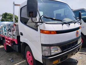 Toyota Dyna200 2006 Model