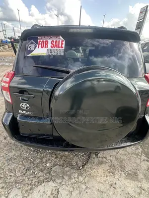 Toyota RAV4 2.5 4x4 2010 Green