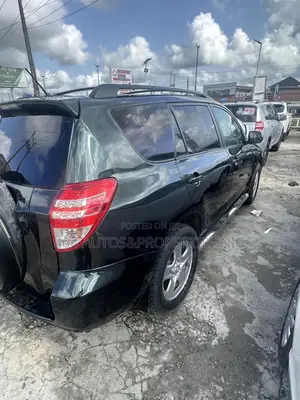 Toyota RAV4 2.5 4x4 2010 Green