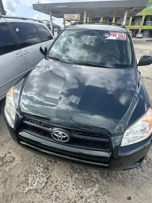 Toyota RAV4 2.5 4x4 2010 Green