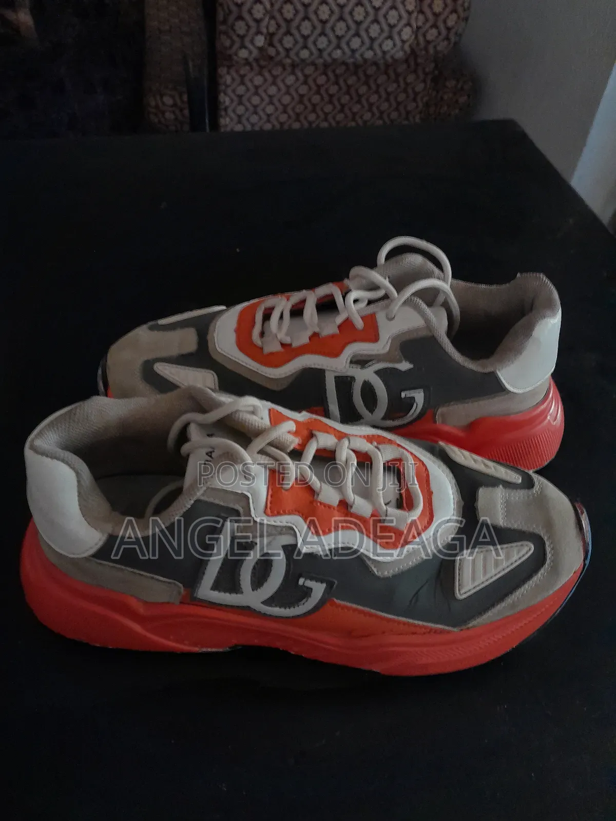 D G Footwear